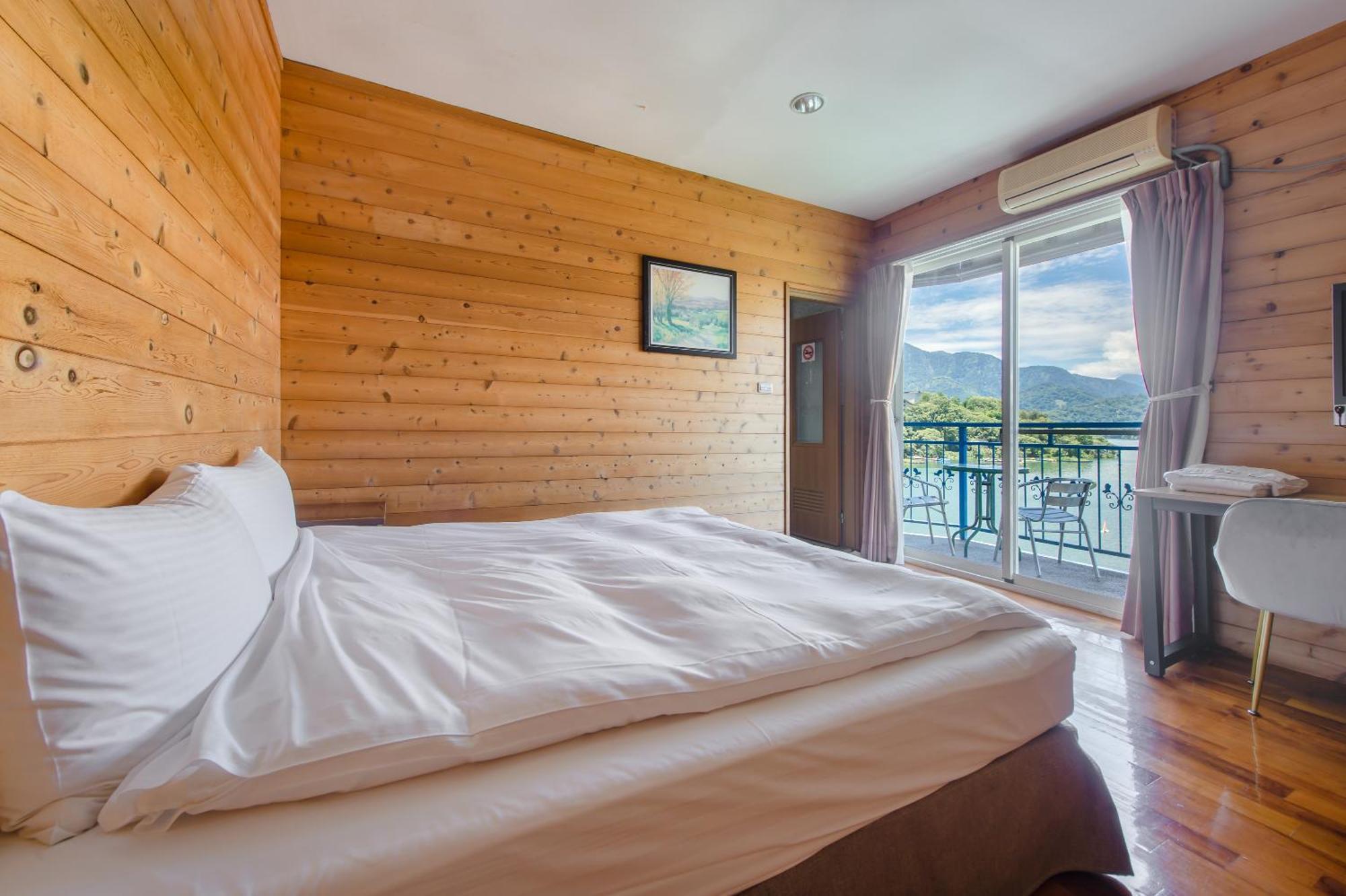 Bishui Shanju Lakeside B&B 유치 외부 사진